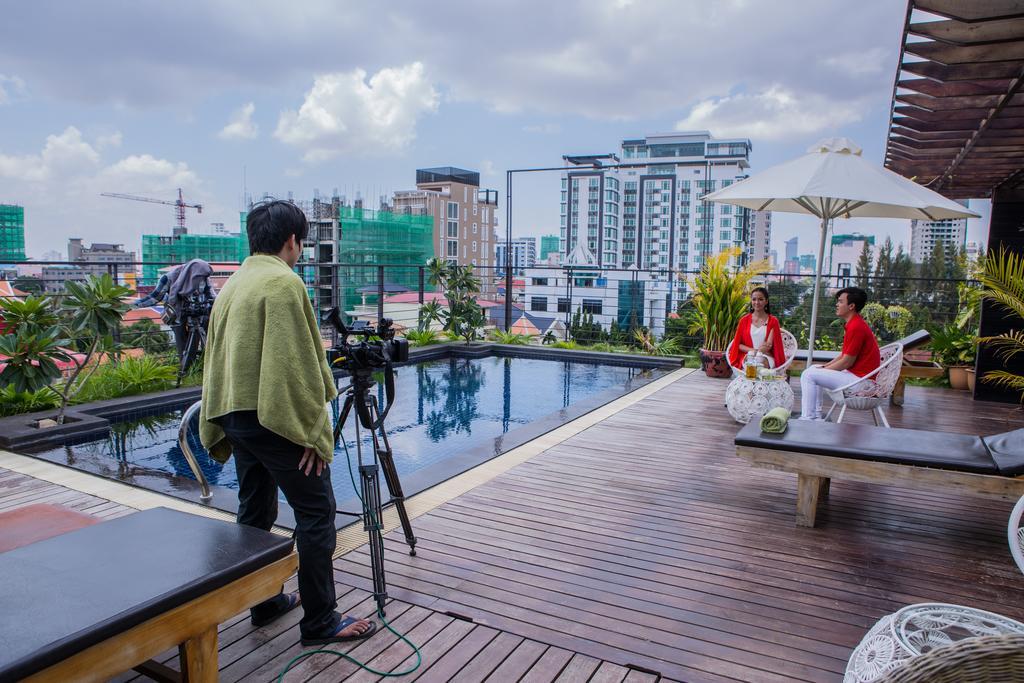 The Palm Boutique Hotel & Residence Пном Пен Екстериор снимка