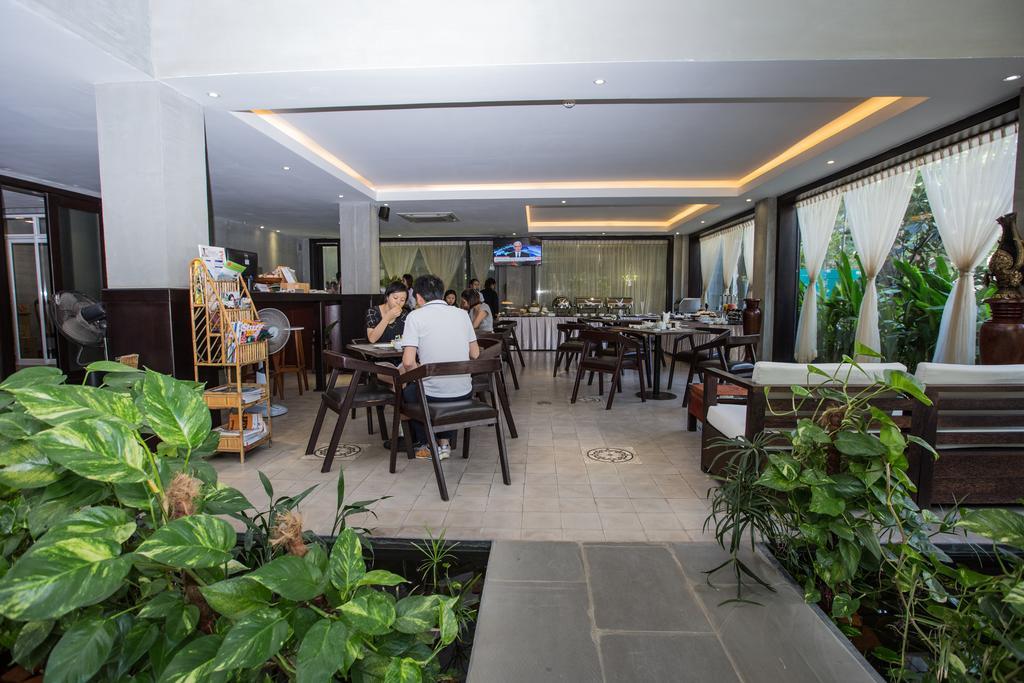 The Palm Boutique Hotel & Residence Пном Пен Екстериор снимка