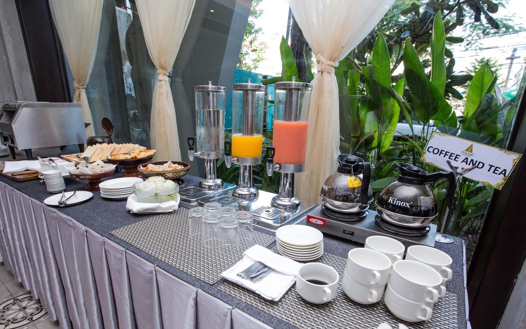 The Palm Boutique Hotel & Residence Пном Пен Екстериор снимка