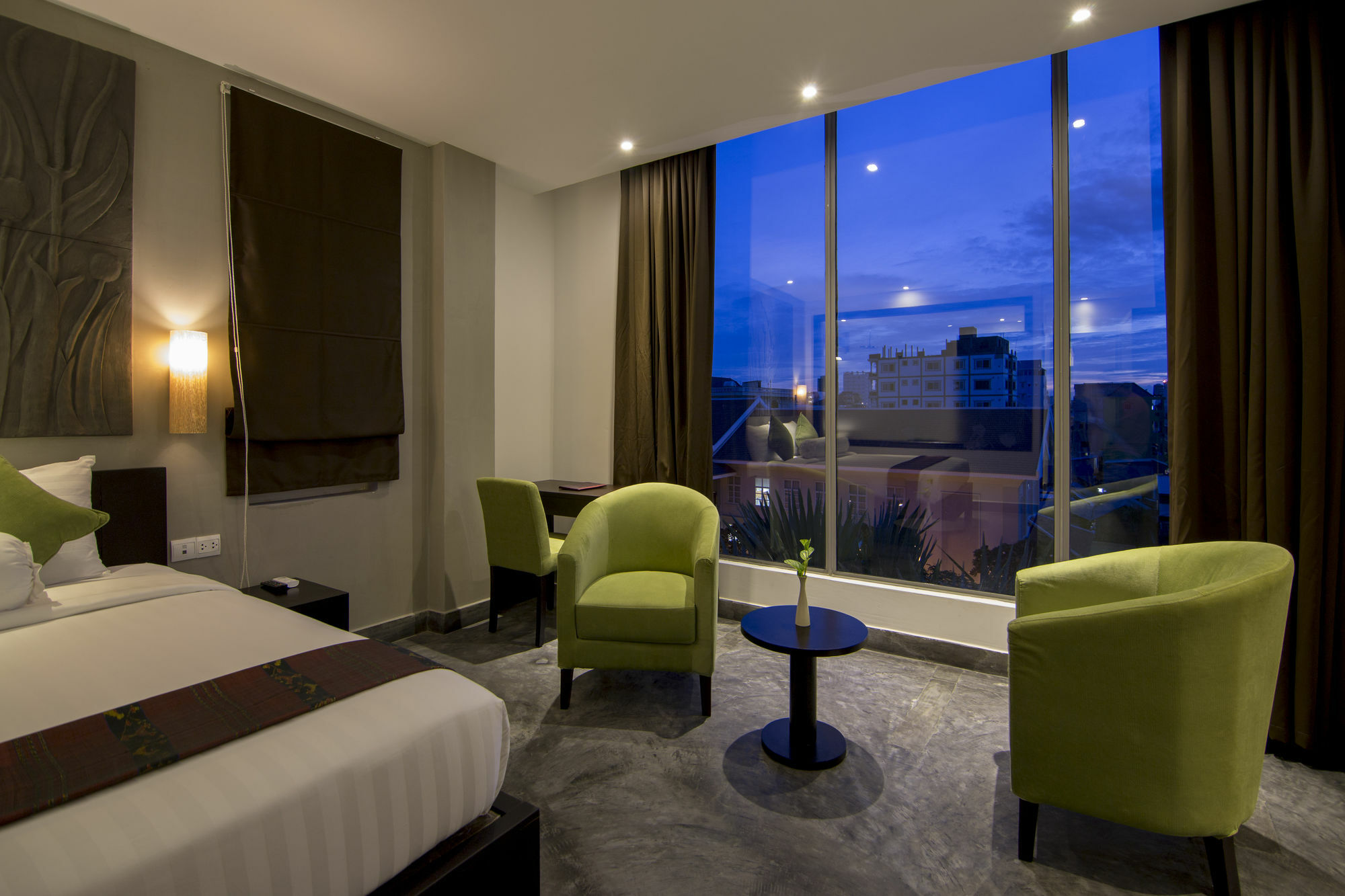 The Palm Boutique Hotel & Residence Пном Пен Екстериор снимка