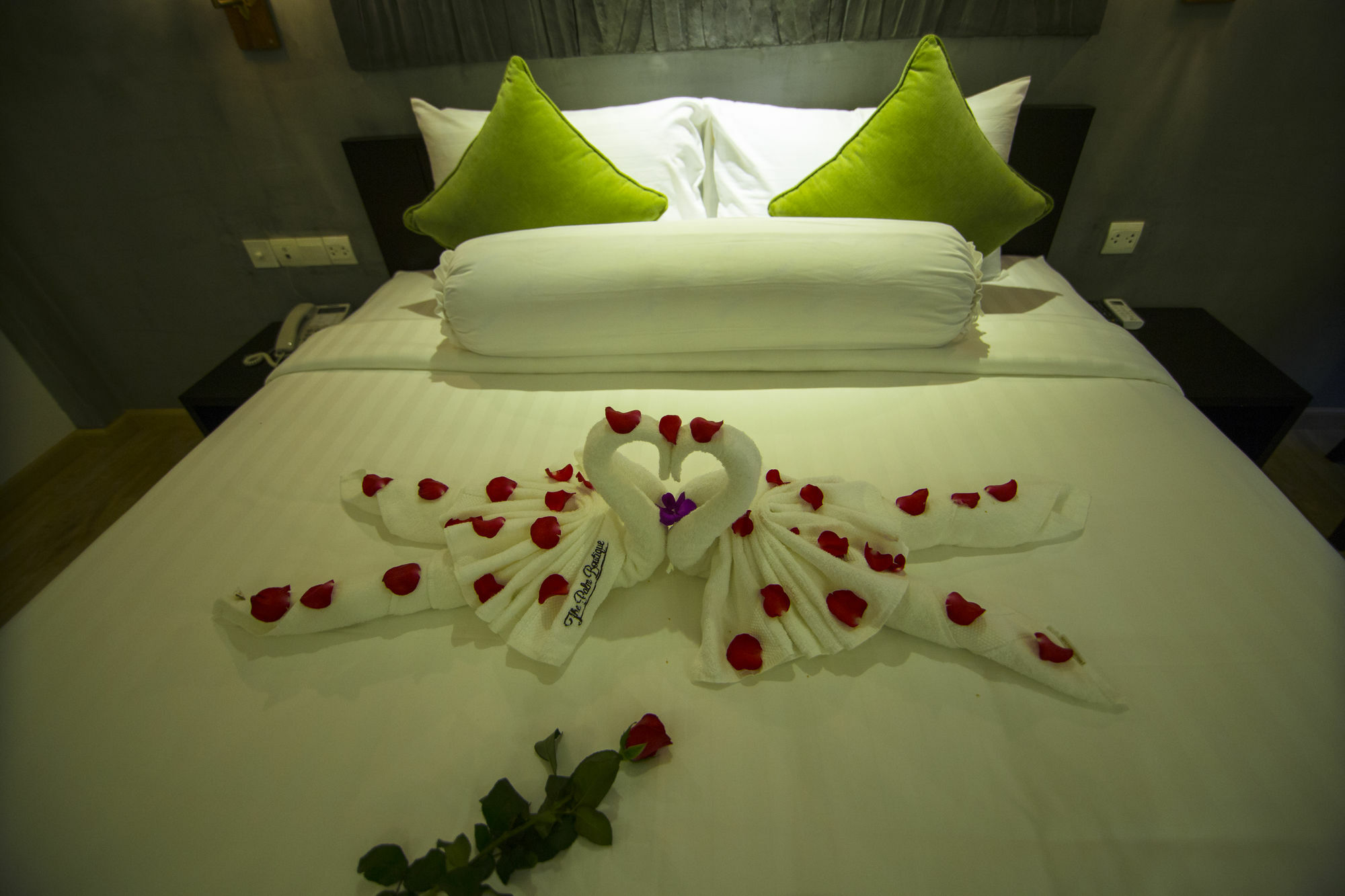 The Palm Boutique Hotel & Residence Пном Пен Екстериор снимка
